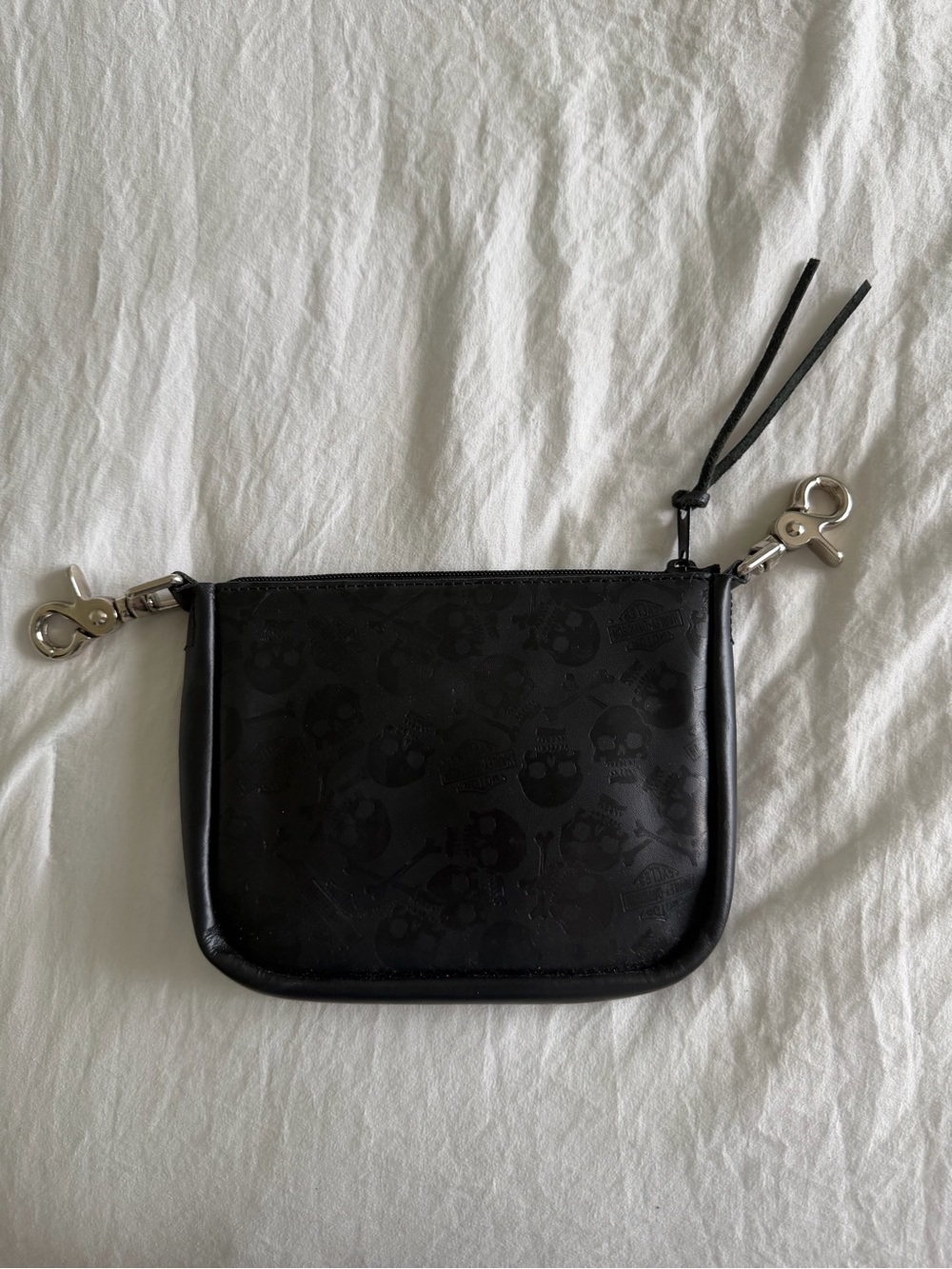 NWOT Harley-Davidson Black Embossed Skull Hip Bag Pouch